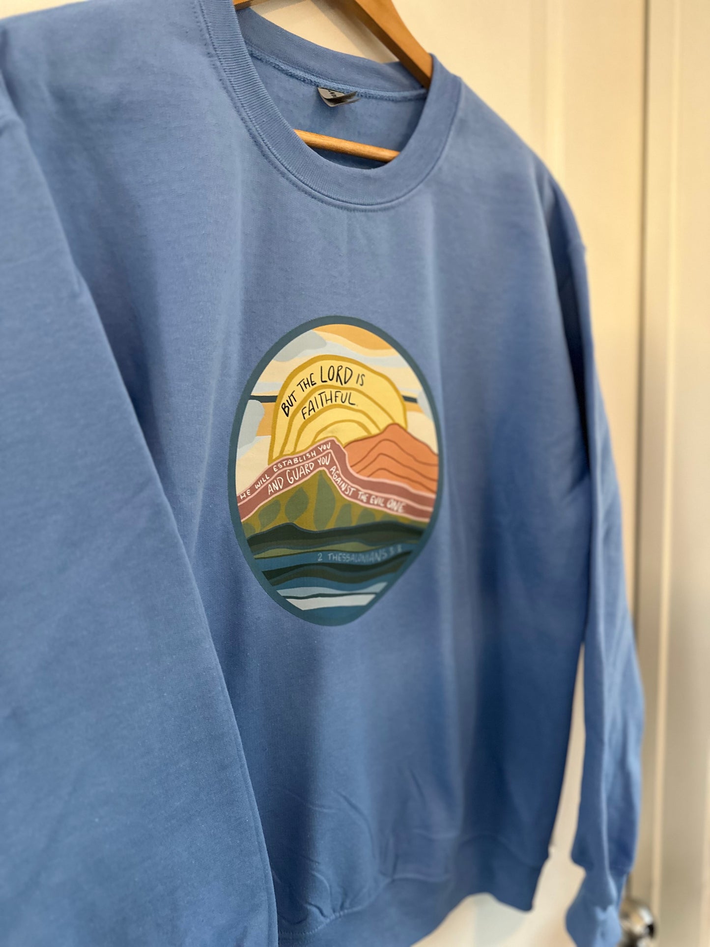 The Lord is faithful | crewneck