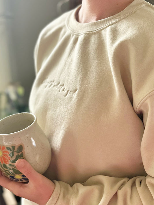 Embroidered Cling to what is good | crewneck