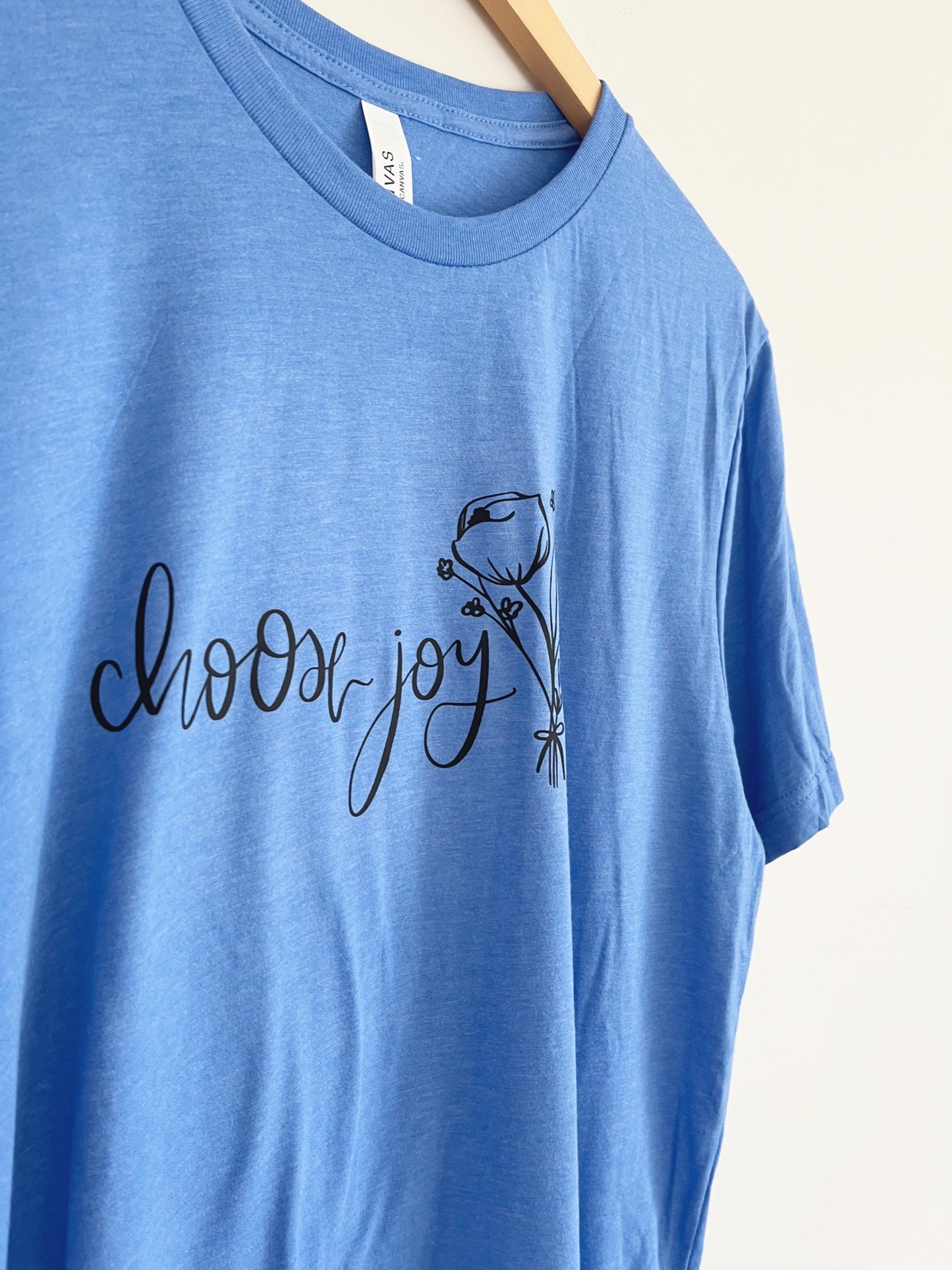 T Shirt | Choose Joy . size Large