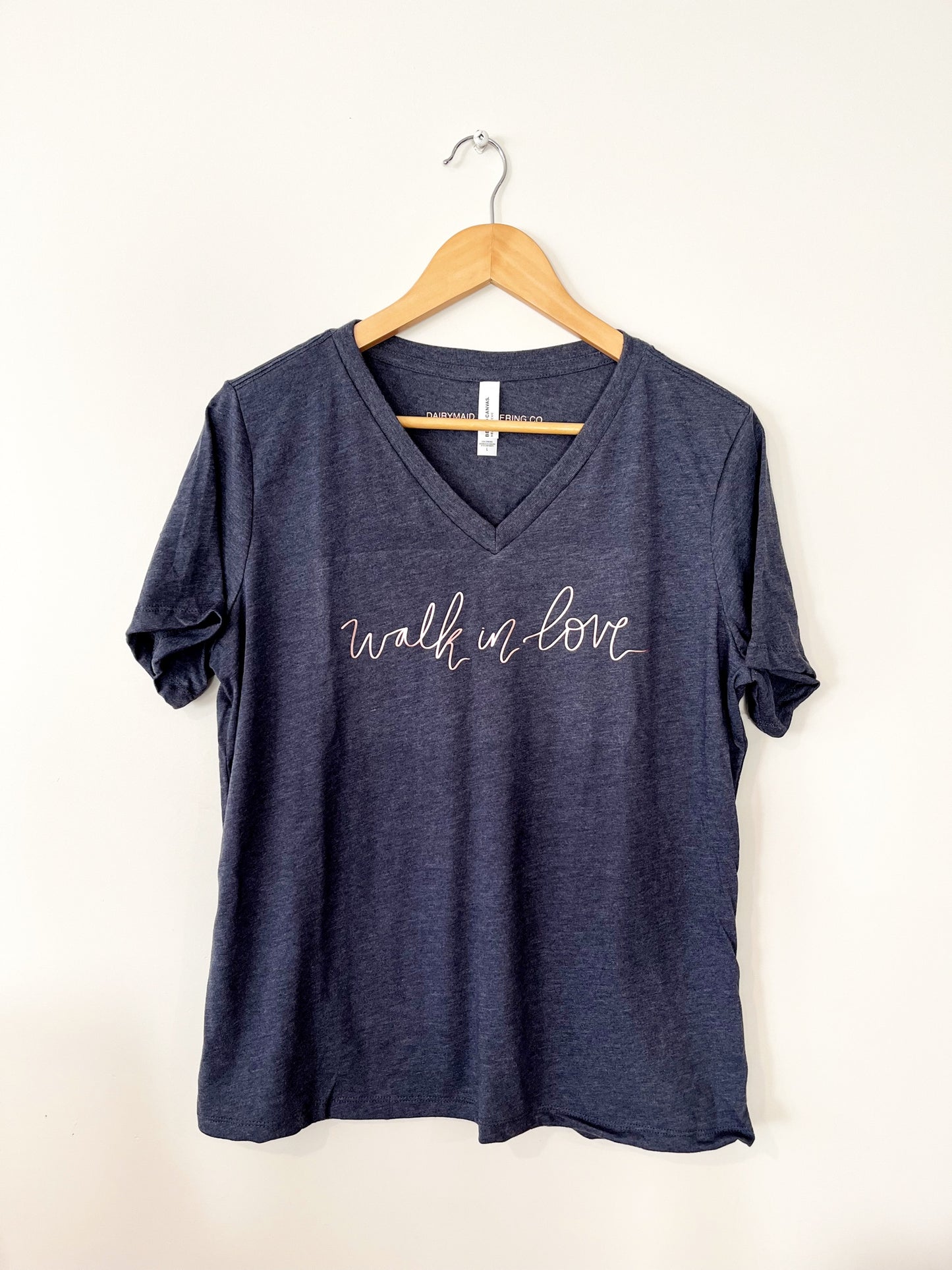 T Shirt | Walk in Love . size  large